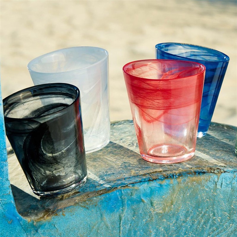 Bicchiere in vetro colorato conico   in Bicchieri