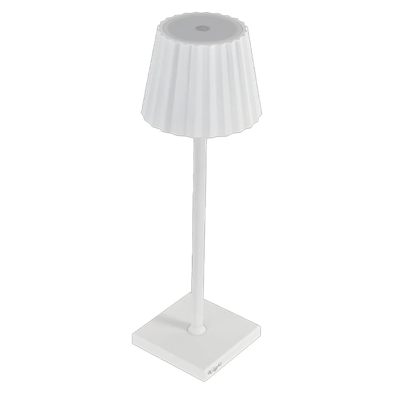 Lampada ricaricabile   in Tavola