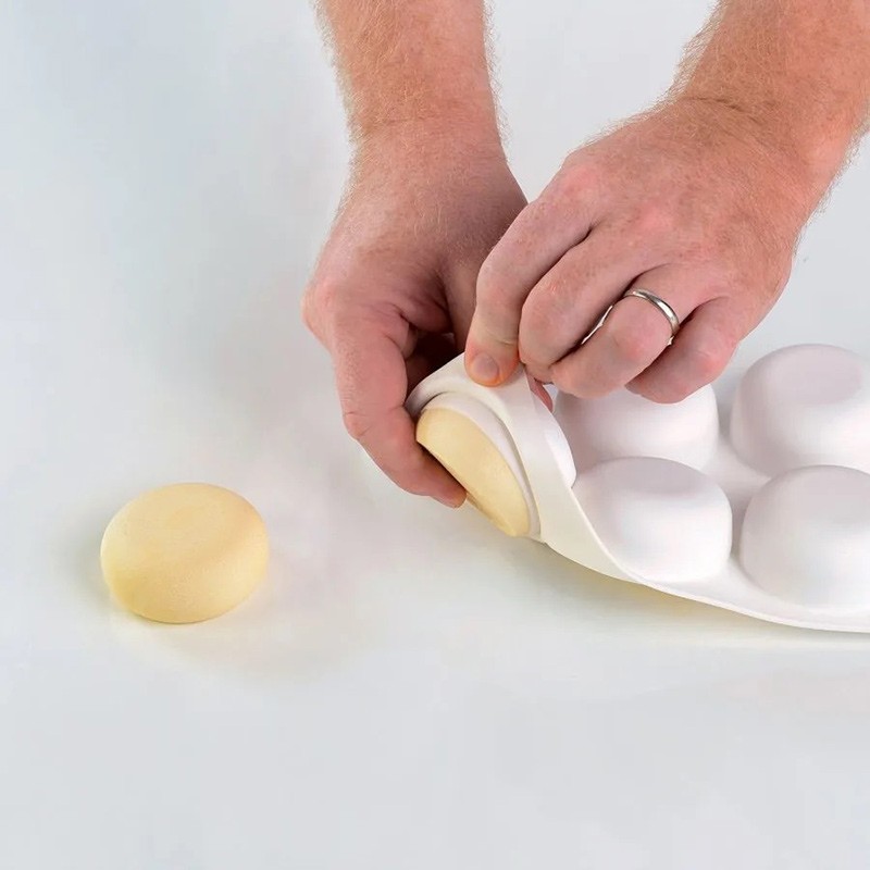 Stampo in silicone 8 stone Silikomart  in Stampi in silicone per dolci