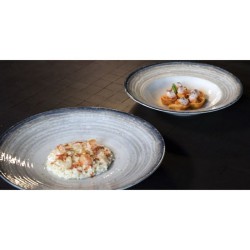 Piatto piano saturnia tellus Saturnia Porcellane  in Linee