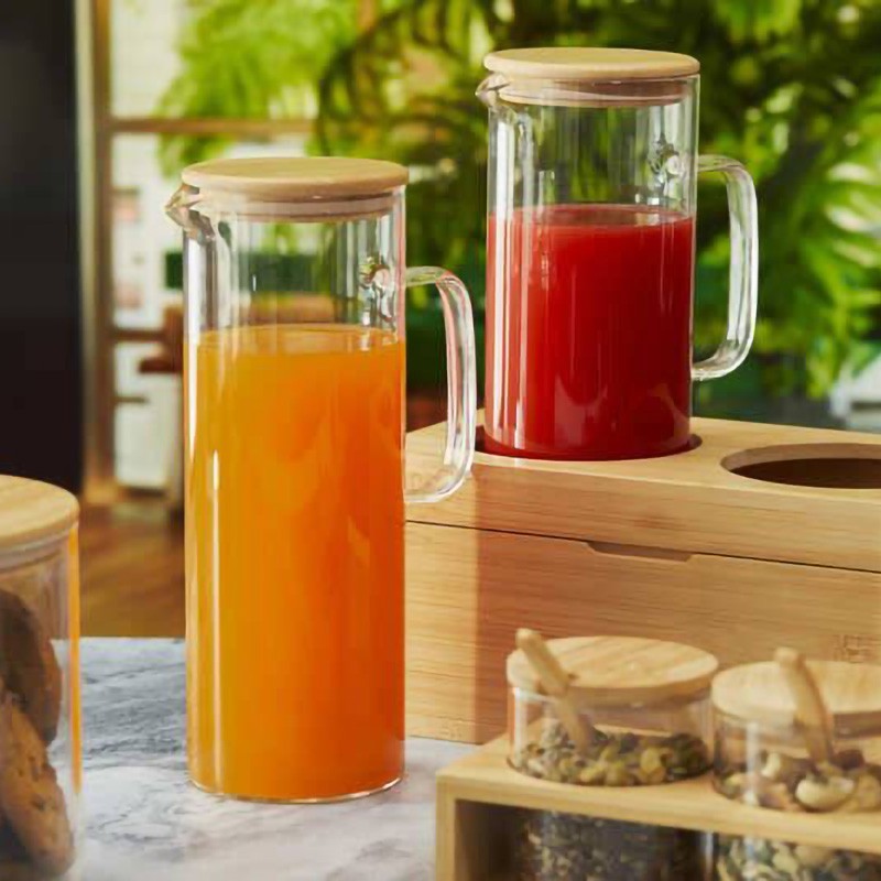 Caraffa in vetro con coperchio in bamboo da 1,5 litri   in Brocche e bottiglie
