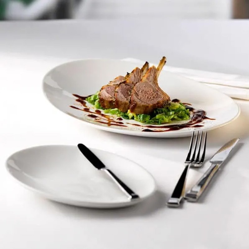 Piatto ovale inclinato churchill profile Churchill Porcellana  in Linee