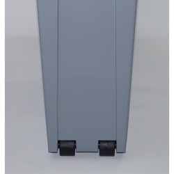 Bidone differenziata pedale coperchio litri 60   in Bidoni indifferenziata