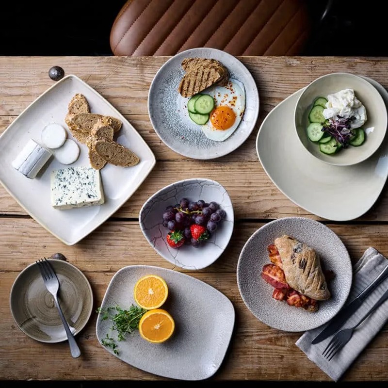 Bowl triangolare churchill studio prints kintsugi agate grey Churchill Porcellana  in Linee