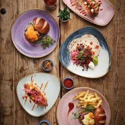 Piatto dessert churchill stonecast petal pink Churchill Porcellana  in Linee