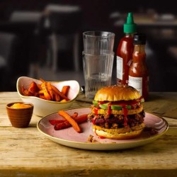 Piatto dessert churchill stonecast petal pink Churchill Porcellana  in Linee