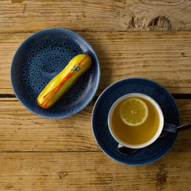 Piatto piano stonecast plume blu Churchill Porcellana  in Linee