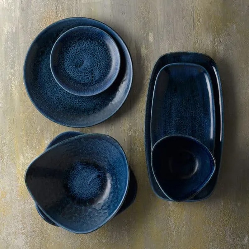 Piatto piano stonecast plume blu Churchill Porcellana  in Linee