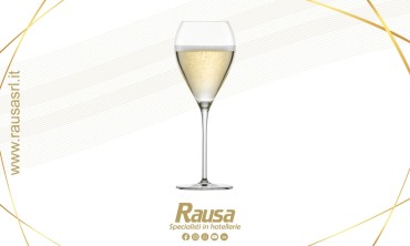 Calice Iseo di Schott Zwiesel: L’Eccellenza per Ristoranti Durante le Festività